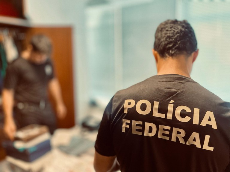 CORRUPÇÃO DE MENORES - PF deflagra Operação Consumptio contra armazenamento de material de abuso infantil em Ji-Paraná 

